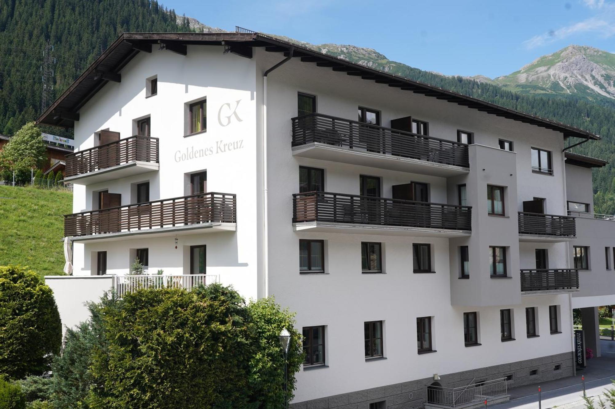 Quality Hosts Arlberg - Hotel Goldenes Kreuz B&B Sankt Anton am Arlberg Exteriér fotografie